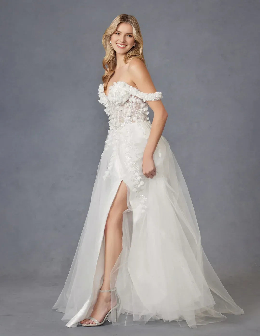 Captivating A-Line Sweetheart-Neck Off-the-Shoulder Floor-Length Wedding Dress