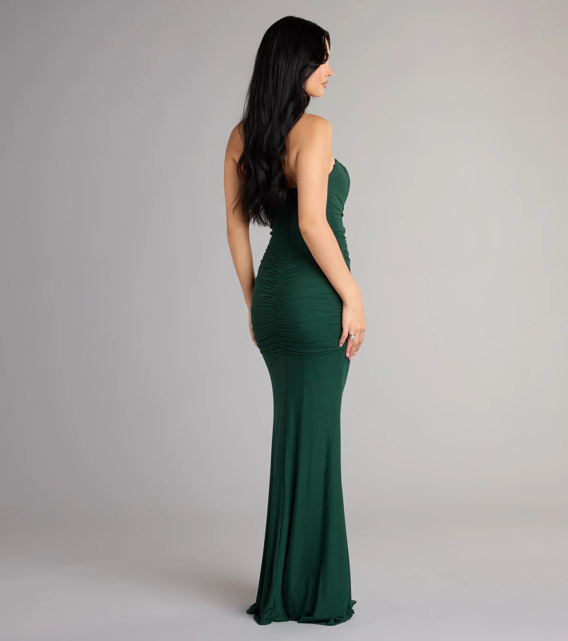 Stunning Dark‑Green Mermaid Strapless Solid‑Back Slit Maxi Wedding Guest Dresses