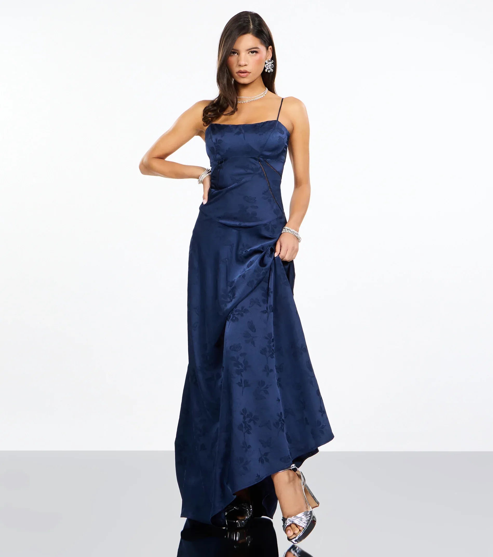 Elegant Navy A‑Line Square Neck Spaghetti Strap Lace‑Up Back Train Floor Length Wedding Guest Dresses