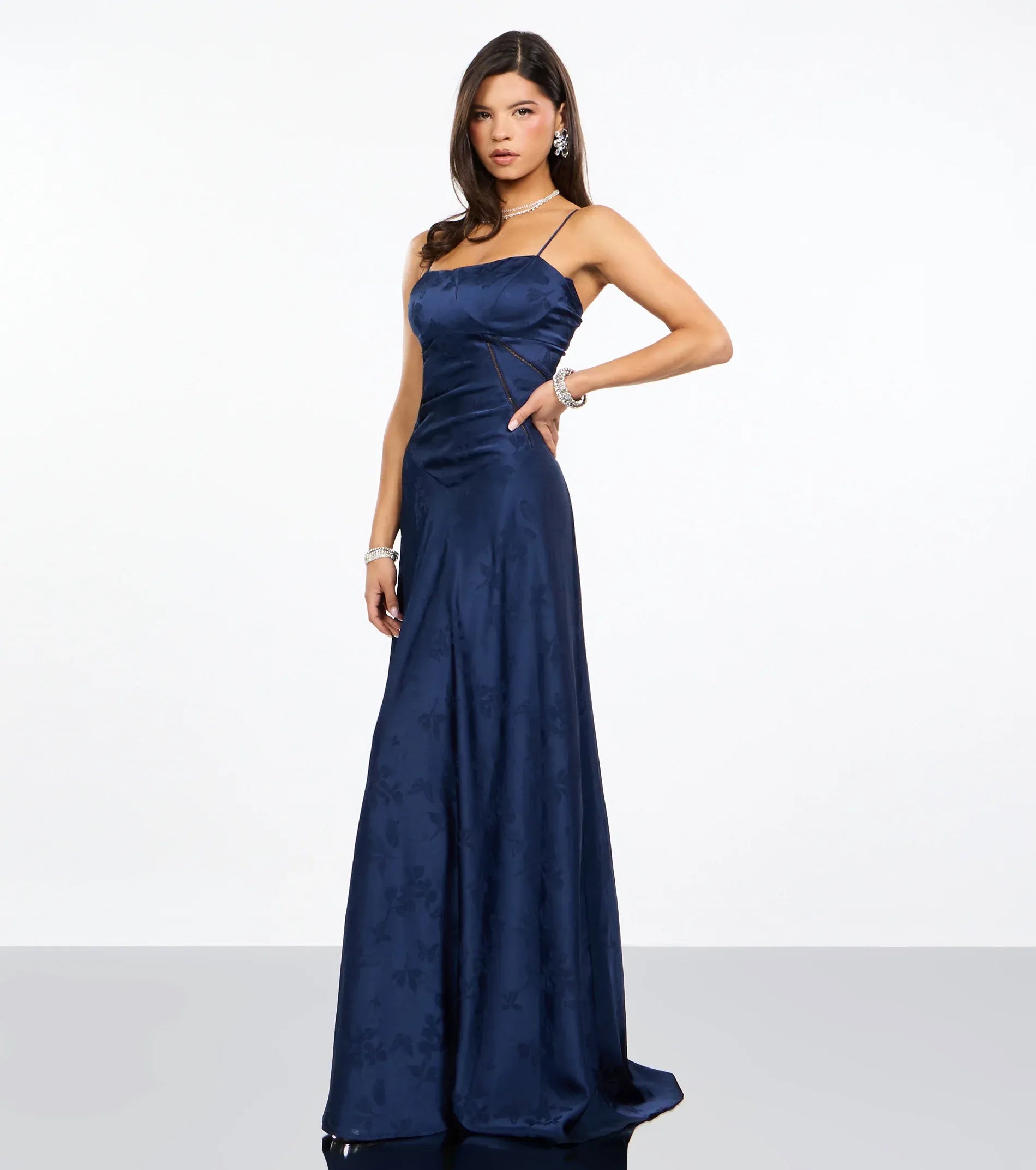 Elegant Navy A‑Line Square Neck Spaghetti Strap Lace‑Up Back Train Floor Length Wedding Guest Dresses