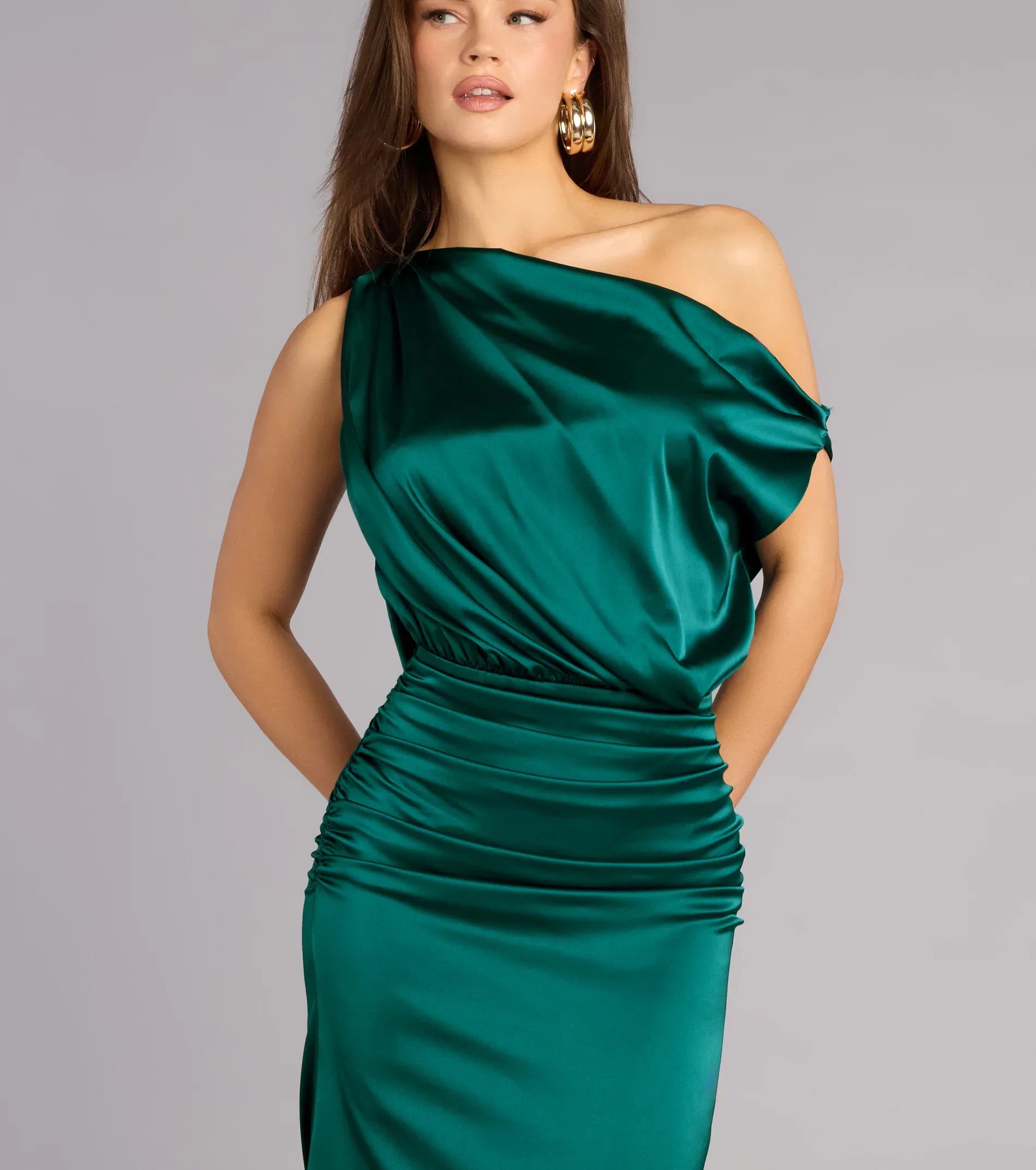 Gorgeous Emerald Satin Mermaid One Shoulder Draped Short Sleeve Floor Length Wedding Guest Dresses