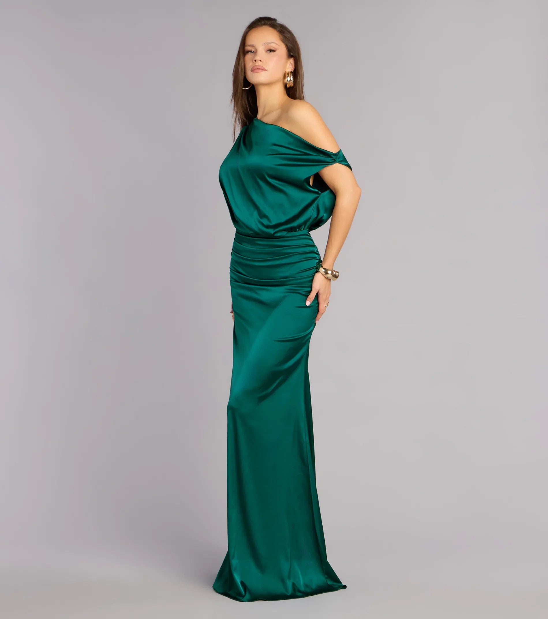 Gorgeous Emerald Satin Mermaid One Shoulder Draped Short Sleeve Floor Length Wedding Guest Dresses
