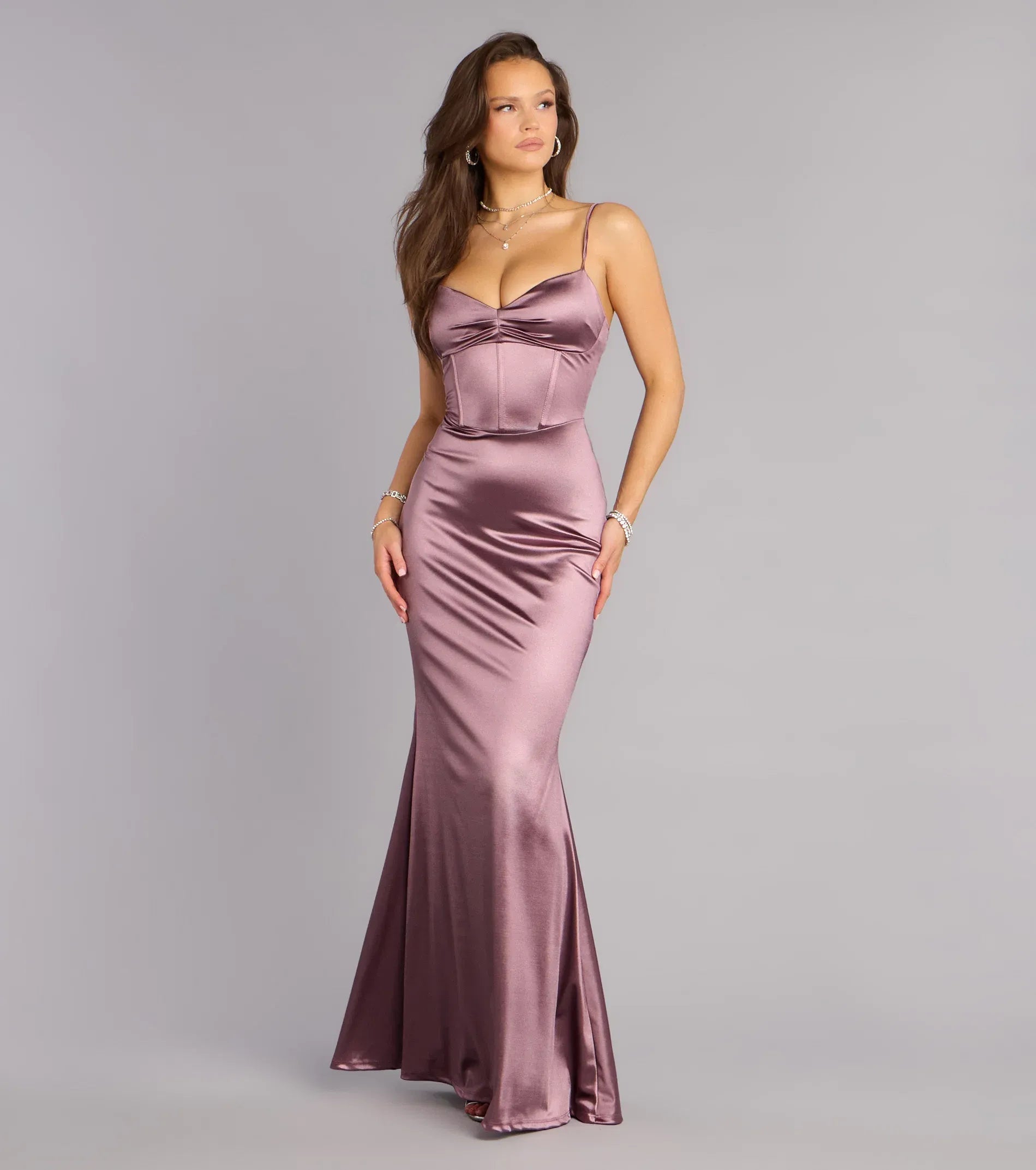 Elegant Dusty Mauve Satin Mermaid V‑Neck Spaghetti‑Strap Lace‑Up‑Back Maxi Wedding Guest Dresses