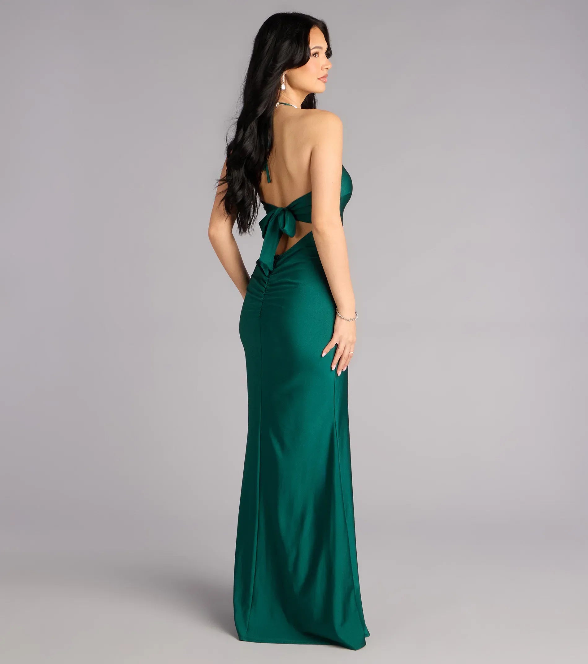 Elegant Emerald Satin Halter V‑Neck Bow Back Slit Wedding Guest Dresses