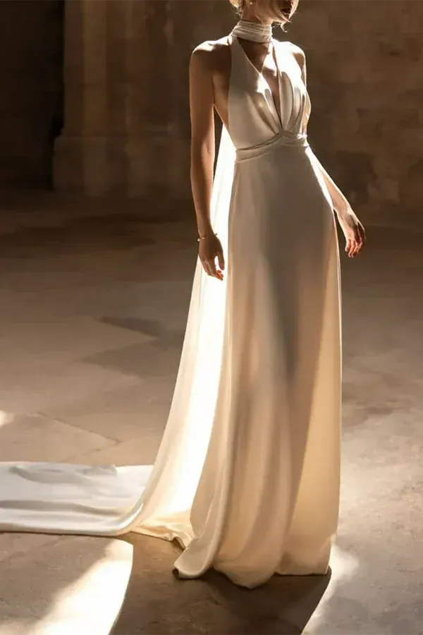 Modern Halter Plunging V-Neck A-Line Floor-Length Wedding Dress