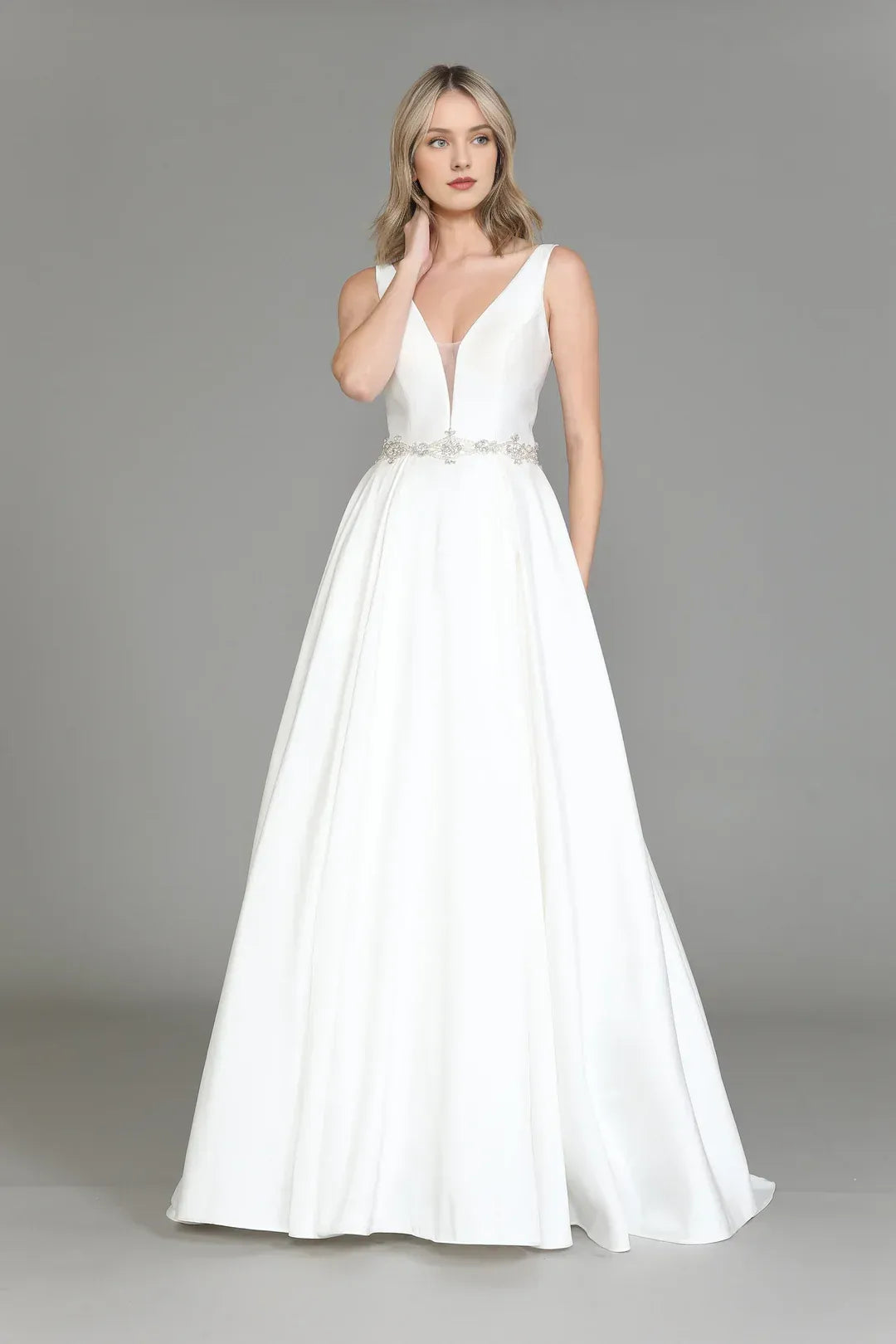 Opulent A-Line Plunging-Neck Sleeveless Floor-Length Wedding Dress