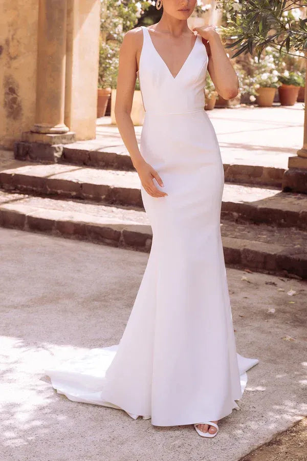 Polished V-Neck Sleeveless Mermaid Floor-Length Wedding Dress