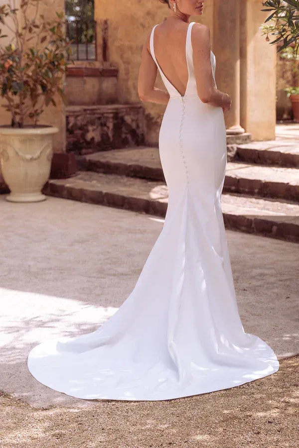 Polished V-Neck Sleeveless Mermaid Floor-Length Wedding Dress