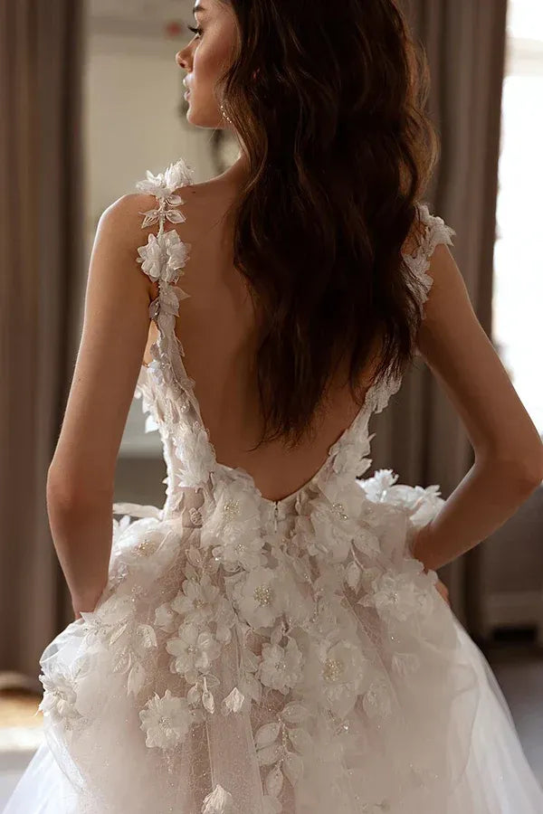 Romantic Plunging V-Neck Spaghetti-Strap A-Line Floor-Length Wedding Dress