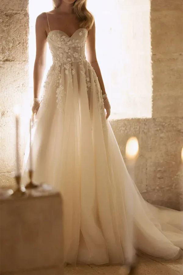 Romantic Sweetheart Spaghetti-Strap A-Line Floor-Length Wedding Dress