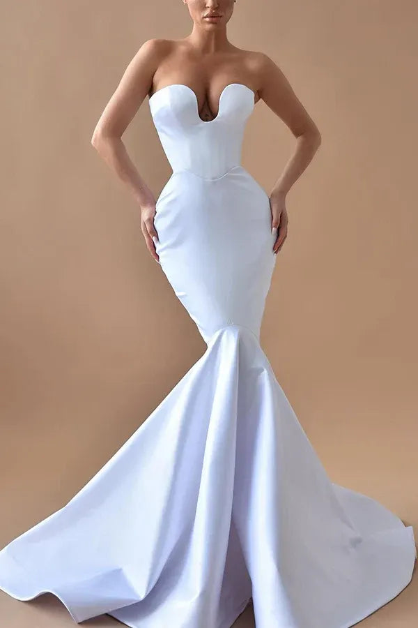 Sculptural Strapless Sweetheart Mermaid Floor-Length Wedding Dress