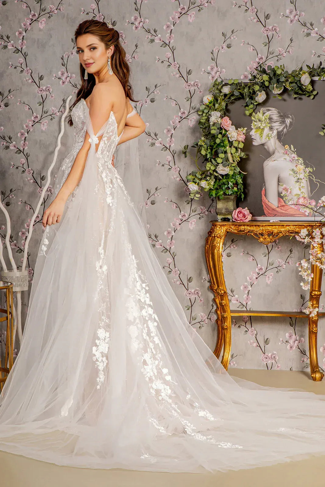 Spellbinding A-Line Sweetheart-Neck Strapless Floor-Length Wedding Dress