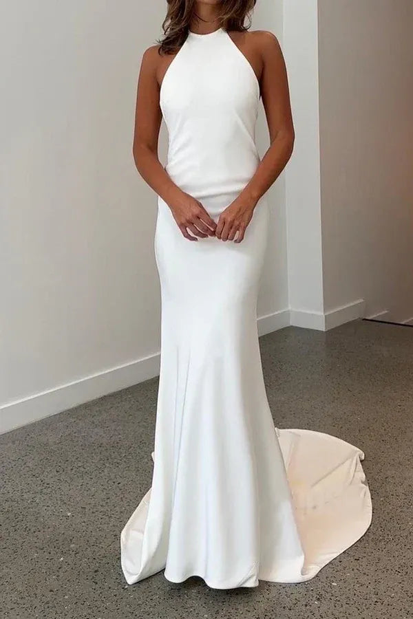 Striking Halter-Neck Mermaid Floor-Length Wedding Dress