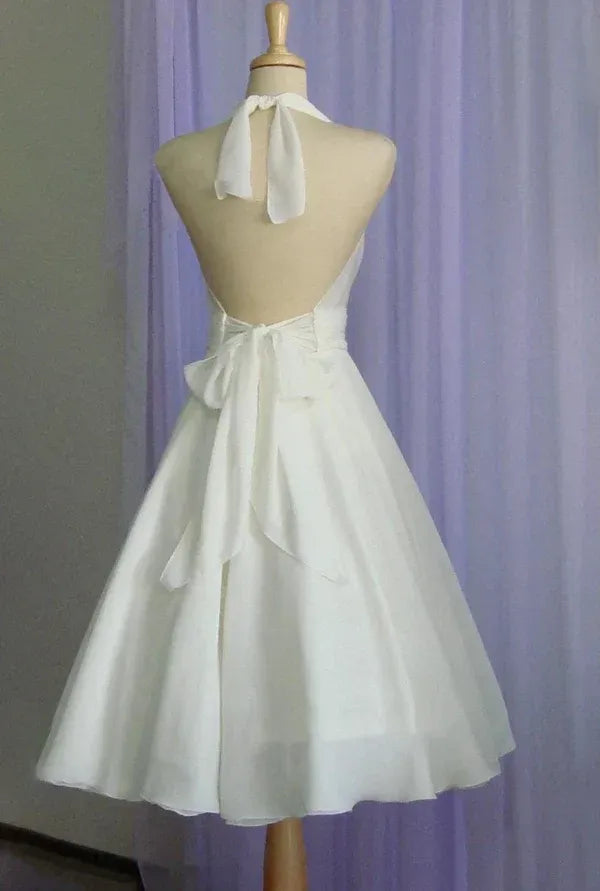 Vintage-Inspired A-Line Halter-Neck Sleeveless Tea-Length Wedding Dress