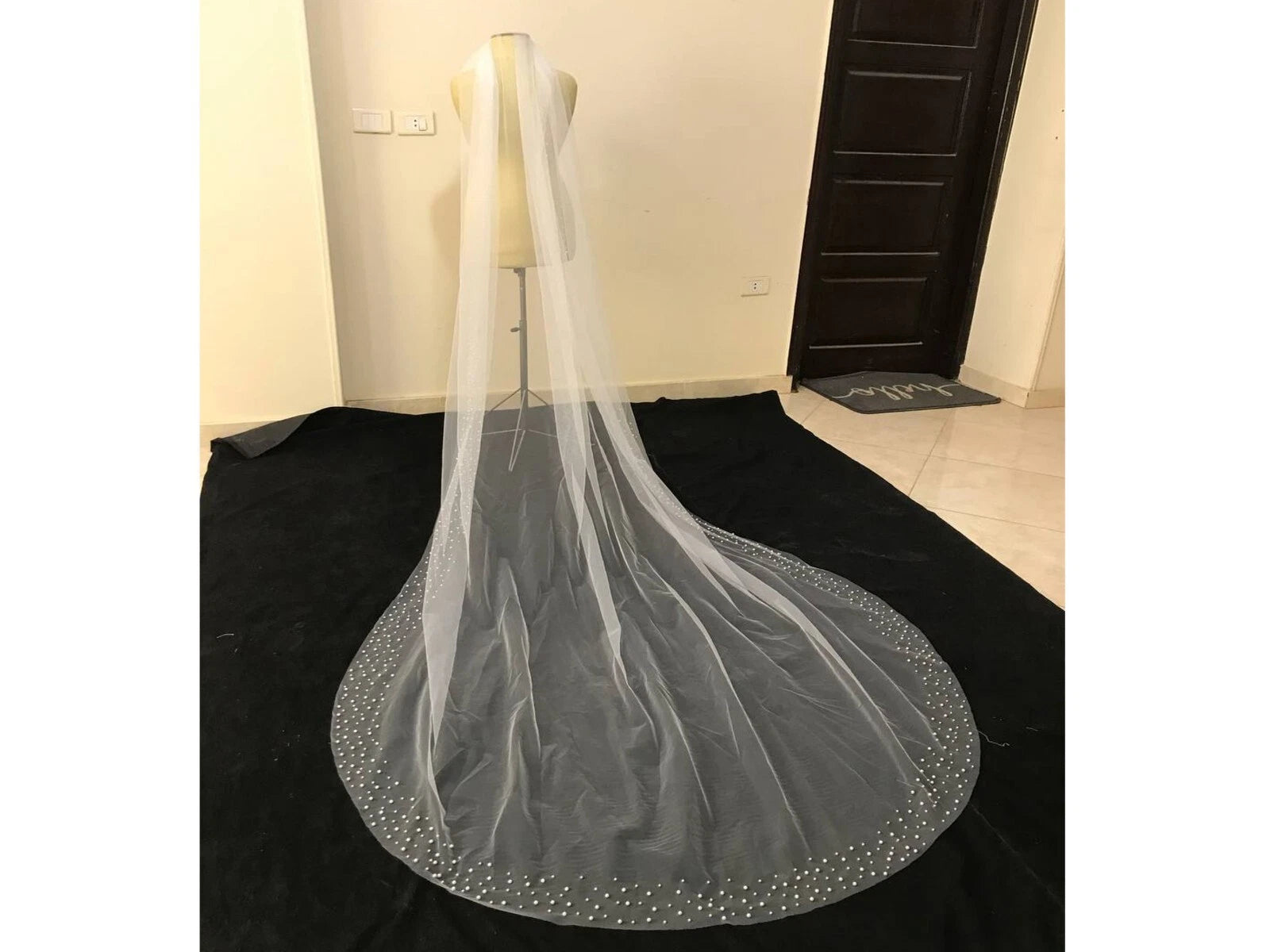 Wedding veil beaded with pearls edge 1 tier ivory color 120'' length