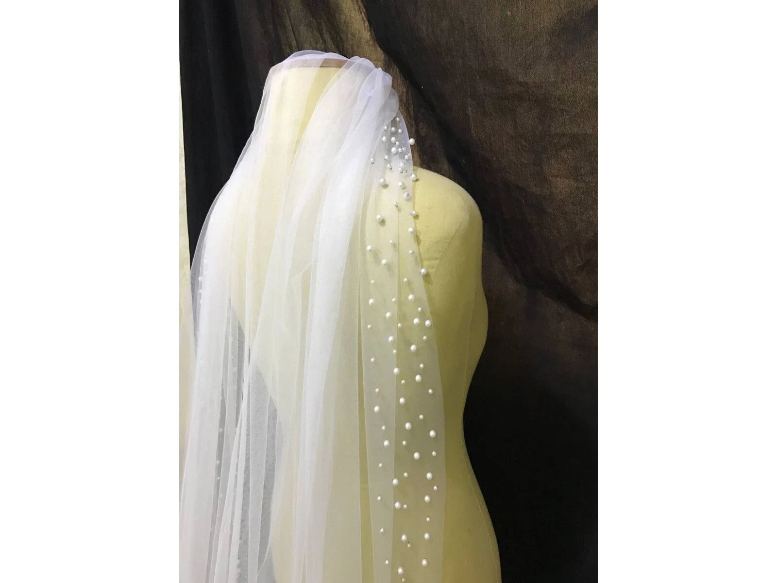 Wedding veil beaded with pearls edge 1 tier ivory color 120'' length