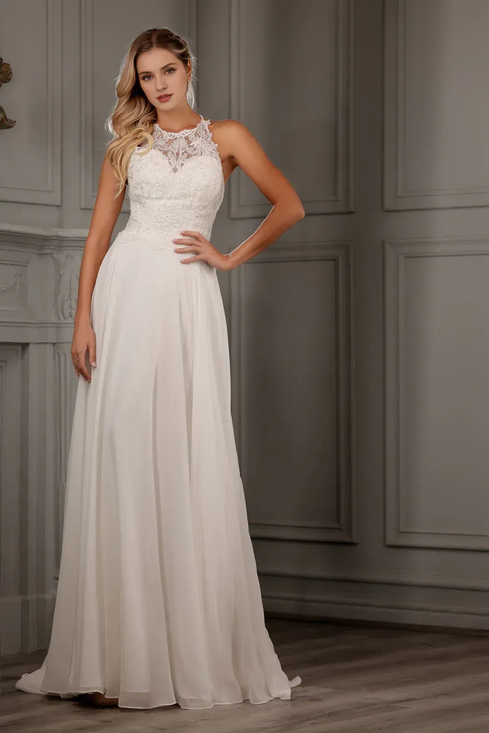 Whimsical A-Line Halter-Neck Sleeveless Floor-Length Wedding Dress