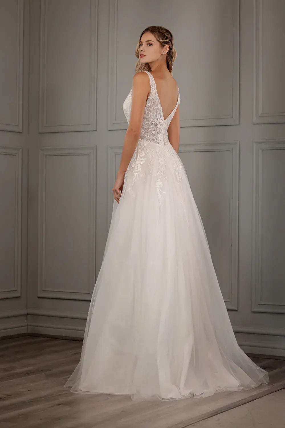 Whimsical A-Line Plunging-Neck Sleeveless Floor-Length Wedding Dress