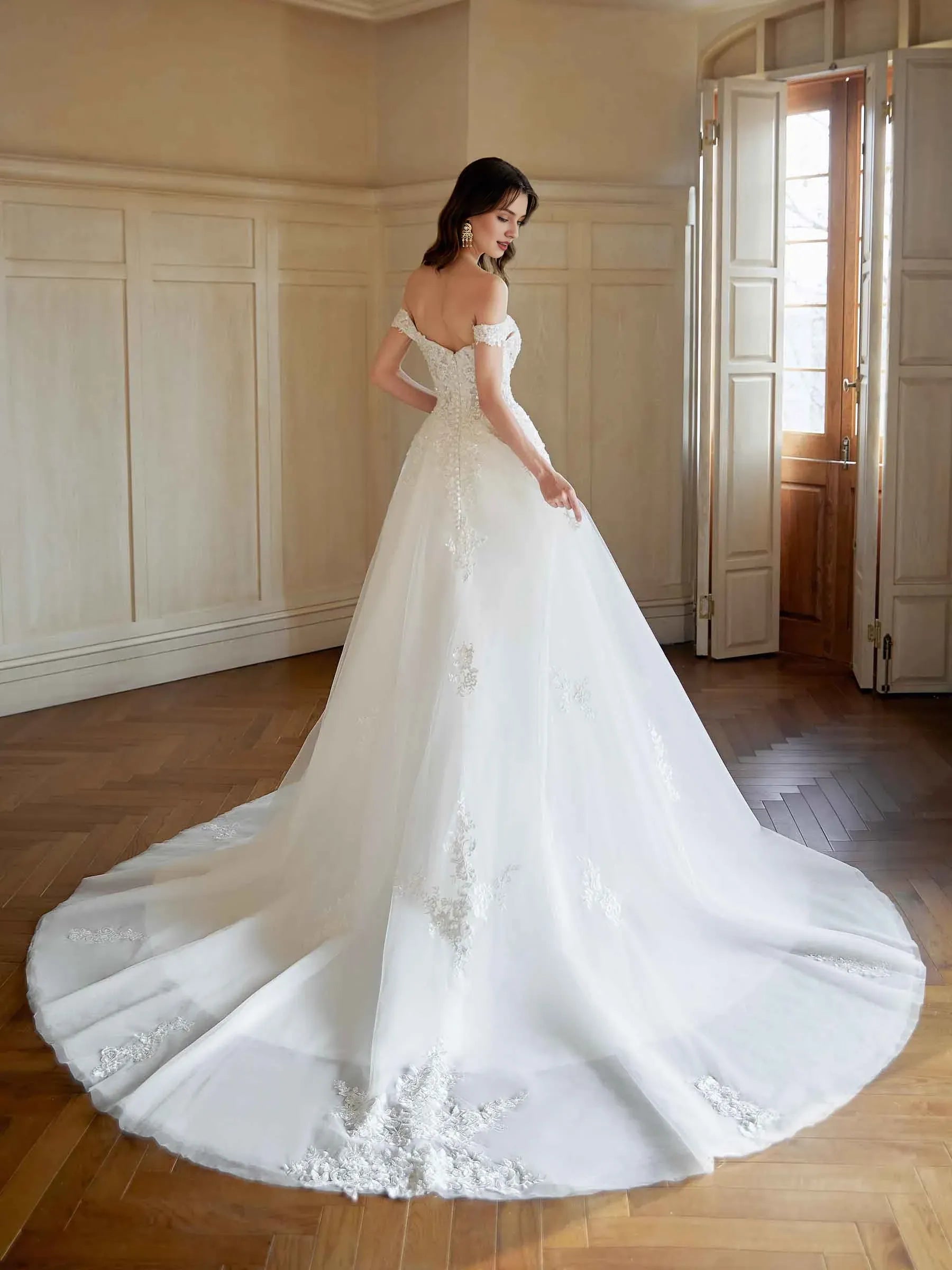 Whimsical A-Line Sweetheart-Neck Off-the-Shoulder Floor-Length Wedding Dress